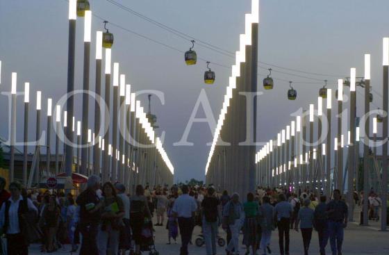 Expo 2000 330